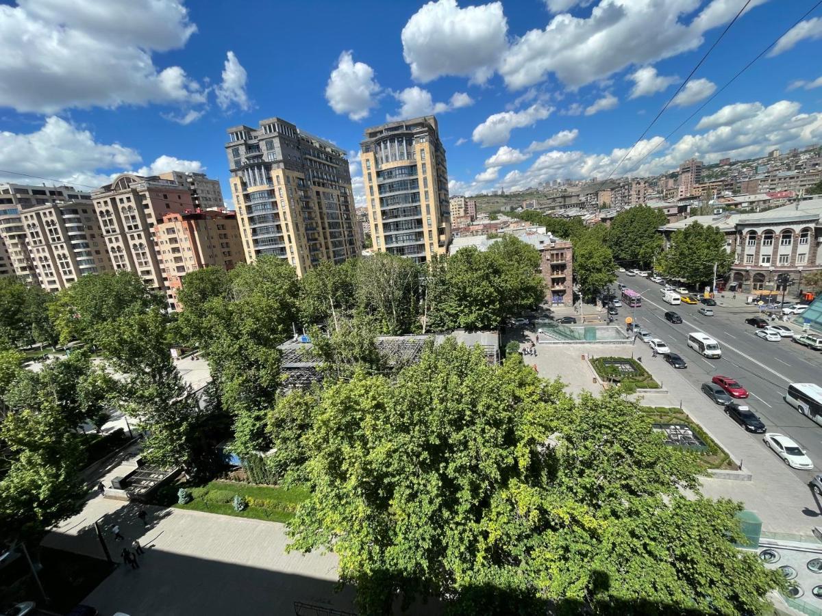 Panorama Apartments Jerevan Exteriör bild